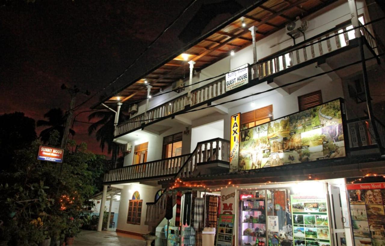 Sunny Mood Guest House Unawatuna Esterno foto