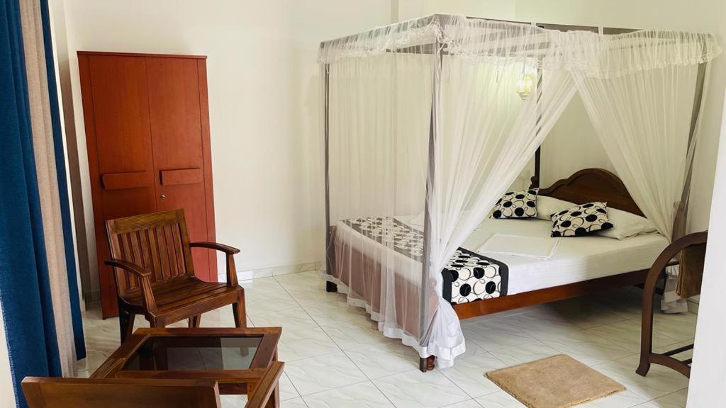 Sunny Mood Guest House Unawatuna Esterno foto