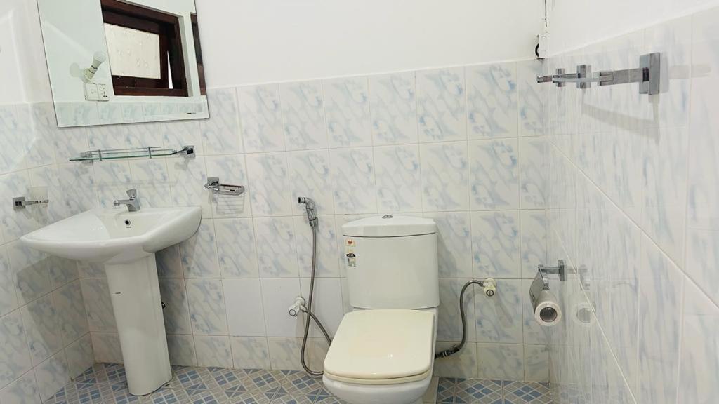 Sunny Mood Guest House Unawatuna Esterno foto