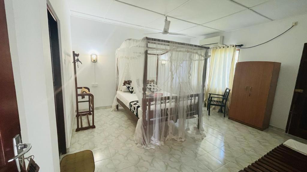 Sunny Mood Guest House Unawatuna Esterno foto